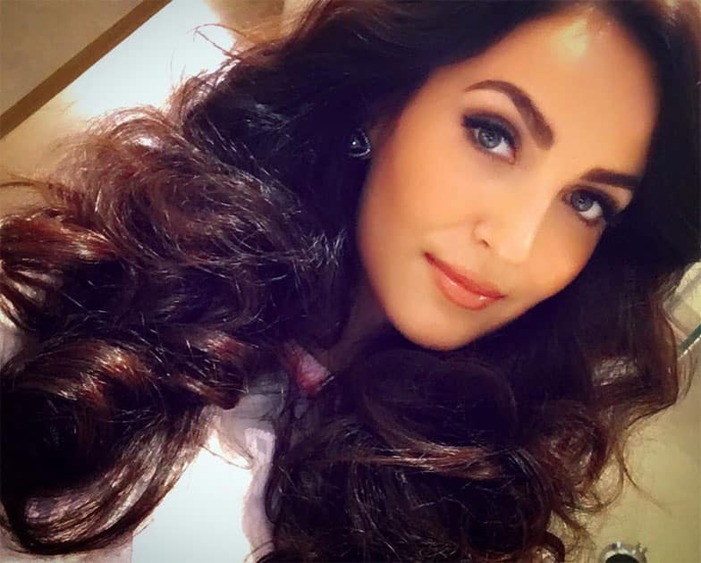 That 70-80's kind of hair- Elli Avram