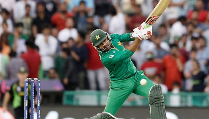 Sarfraz Ahmed becomes only the third wicket-keeper to score ODI ton at Lord&#039;s