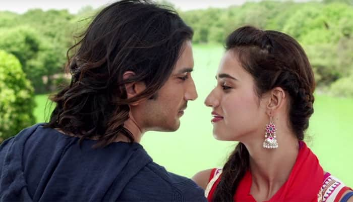 Watch: Sushant Singh Rajput spills romance in &#039;Kaun Tujhe&#039; from &#039;MS Dhoni - The Untold Story&#039;