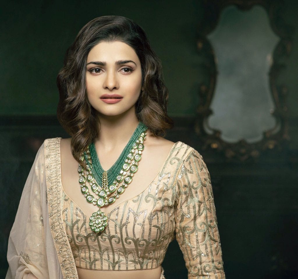 Mon Passé - A story that weaves in romance, architecture and color - Twitter@ItsPrachiDesai Mon Passé - A story that weaves in romance, architecture and color - Twitter@ItsPrachiDesai