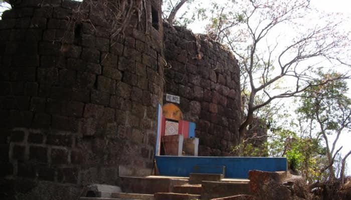 RTI prevents sale of historic Yashwantgad fort in Maharashtra 