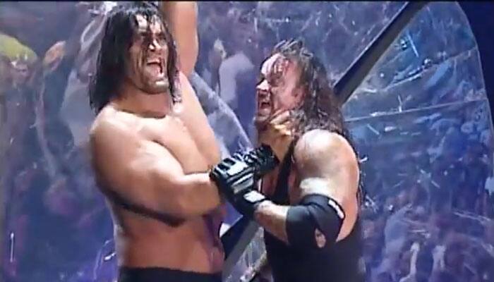 WATCH: The Great Khali vs The Undertaker - The most epic battle!