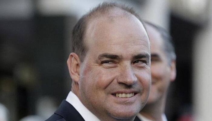 Pakistan coach Mickey Arthur issues team one-day warning