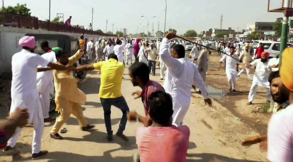 Clash between AAP and Akali Dal workers in Muktsar