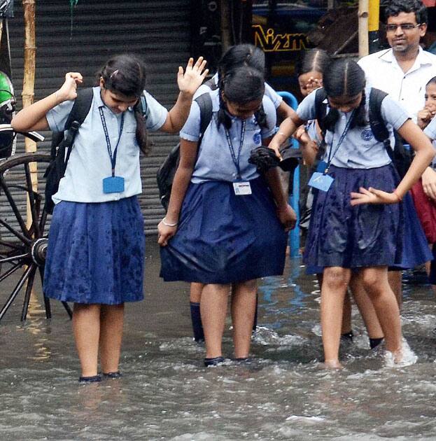 Heavy rains in Kolkata