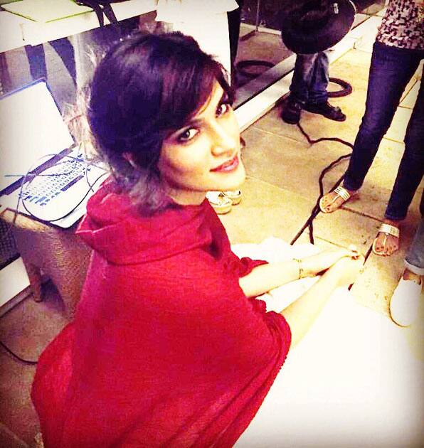 Night shoot for Titan Raga !- Kriti Sanon