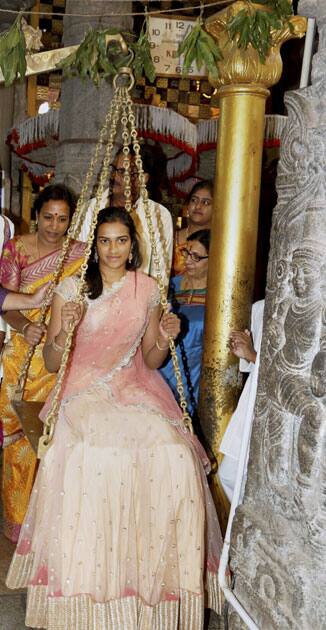 PV Sindhu at Lord Venkateswara temple