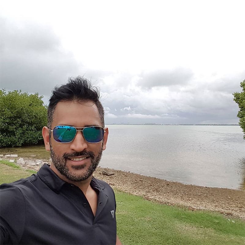 mahendra singh dhoni :- Perfect weather and surroundings to play golf