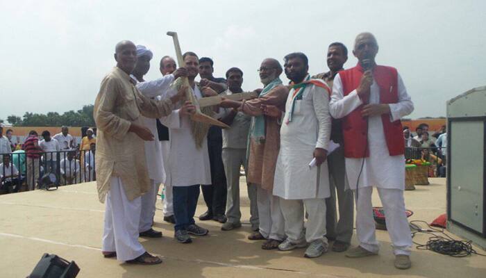 Rahul Gandhi embarks on 2,500-km &#039;Kisan Yatra&#039;, says Modi government ignoring farmers