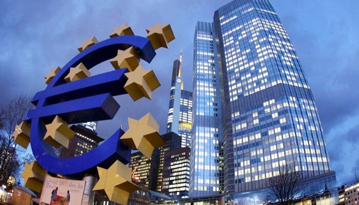 ECB holds rates steady but warns of Brexit &#039;uncertainties&#039;