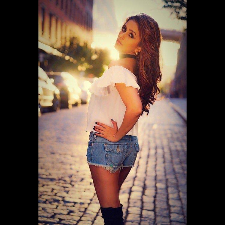 Twitter@aartichabria Twitter@aartichabria
