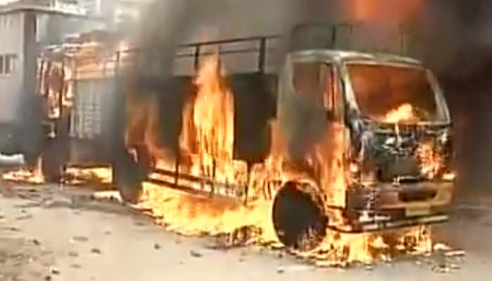 WATCH: Pro-Kannada activists set vehicle on fire in Bengaluru during protests over Cauvery water issue