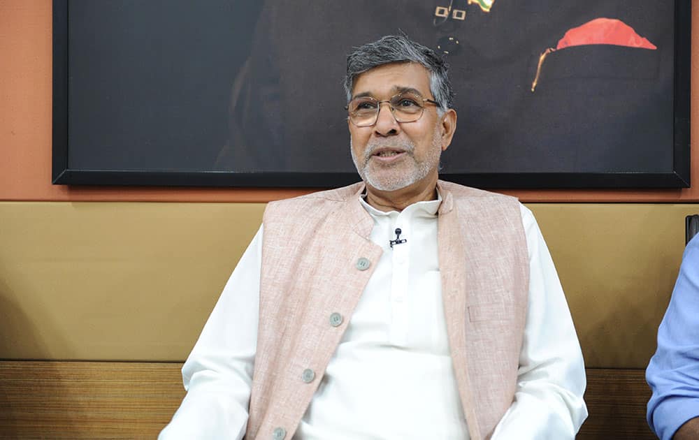 Nobel laureate Kailash Satyarthi visits Zee Media office  