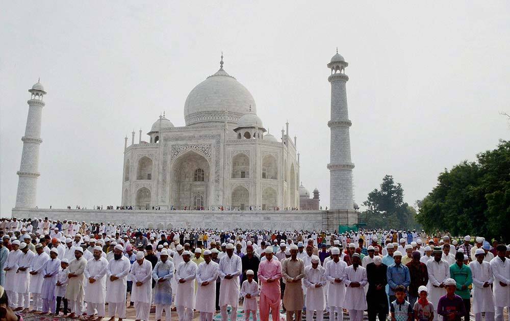 Devotees offer prayers