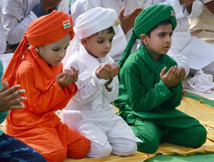 Children dressed in colors of Indian national flag