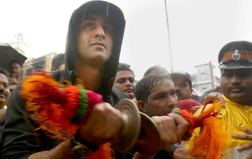 Ranbir Kapoor, takes part in Ganapati immersion procession at RK Studio in Mumbai