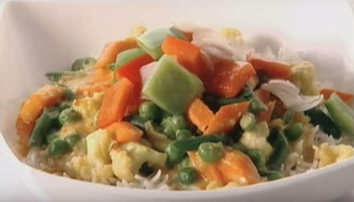 Watch: Tempting recipe of Sanjeev Kapoor&#039;s &#039;Volcanic Lemon Vegetable Rice&#039;