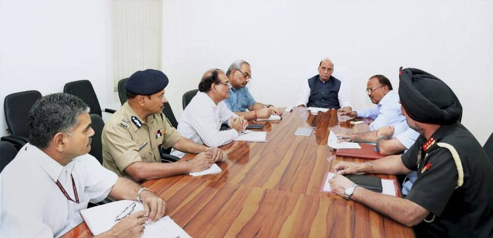 High-level security meet at Home Minster residence High-level security meet at Home Minster residence