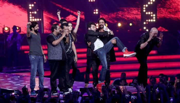 Farhan Akhtar, Shraddha Kapoor's 'Rock On!! 2' concert will make you crave for the movie! Watch video Farhan Akhtar, Shraddha Kapoor's 'Rock On!! 2' concert will make you crave for the movie! Watch video
