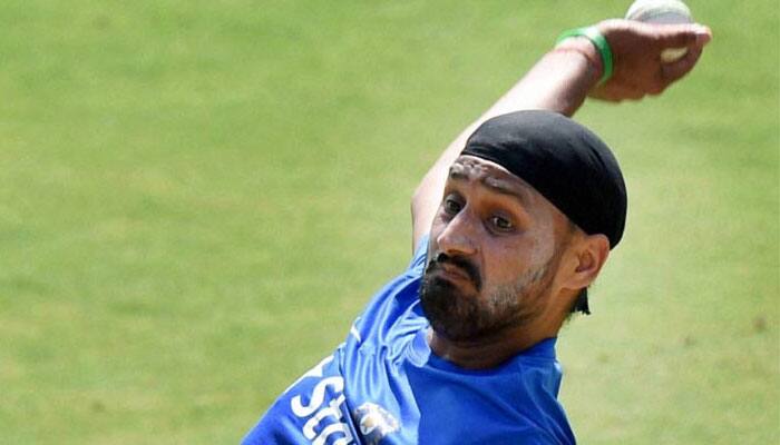 Virat Kohli and Anil Kumble must change trend of rank turners, says Harbhajan Singh