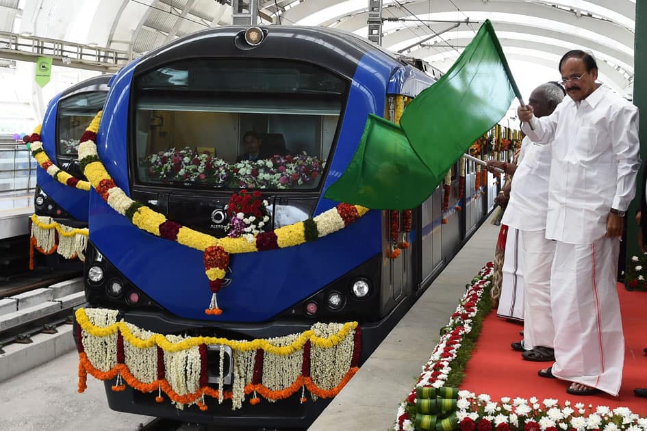 Metro train flagged off between Little Mount and Chennai