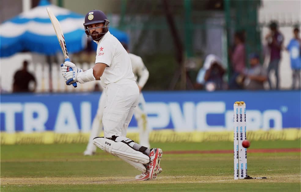 Murali Vijay in action