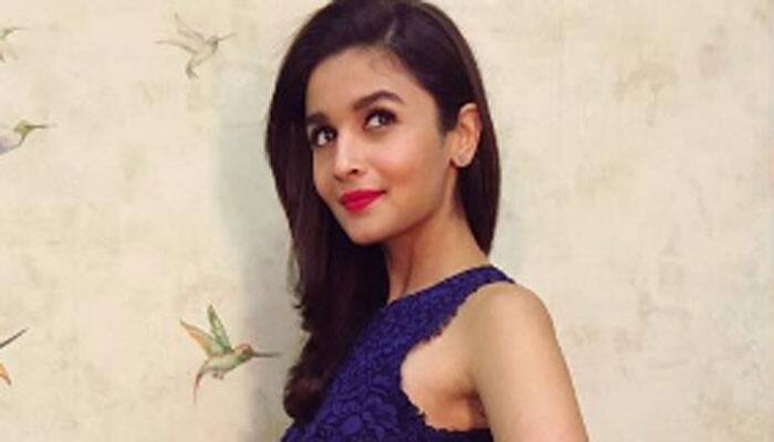Alia Bhatt&#039;s latest look will give you some serious fashion goals! Pic inside