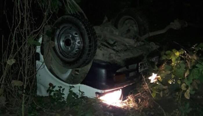 Car falls into gorge in UP&#039;s Bareilly; five dead, three injured 