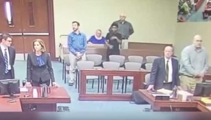 OMG! Child sex offender attacks prosecutor in courtroom - Watch Video