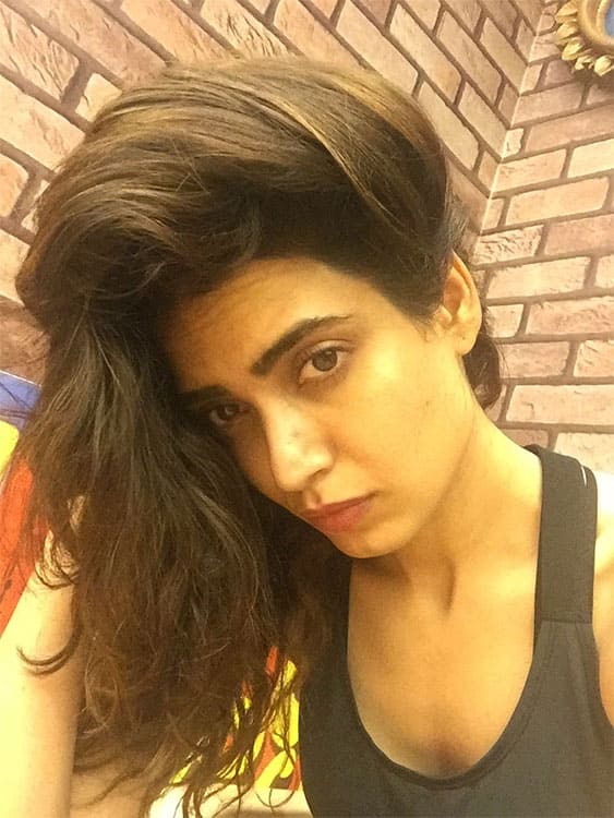 Twitter@karishma_tanna