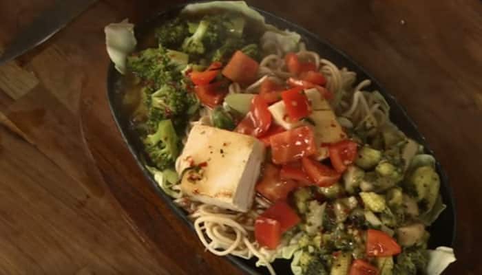 Recipe: Learn how to make &#039;Veg Chinese Sizzler&#039; by Sanjeev Kapoor!