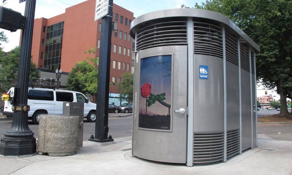 Check out &#039;America&#039;, world&#039;s first solid-gold public toilet (Pic Inside)