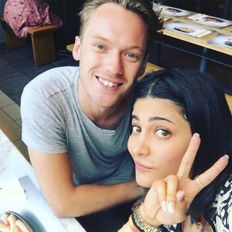 shruti haasan :- Hanging with my favourite @jaymaude in the London ! #friends #reconnect #food