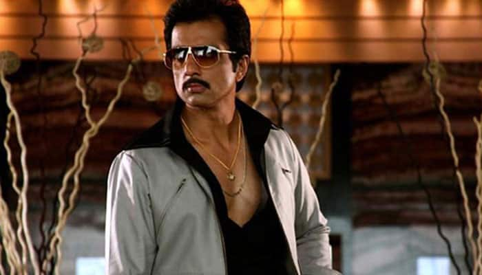 Sonu Sood&#039;s wax statue unveiled in Mumbai!