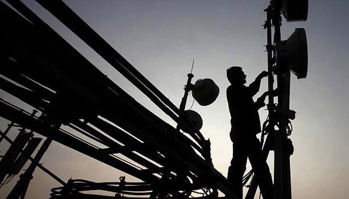 Telecom spectrum auction proceeds clock Rs 63,000 crore by fourth day