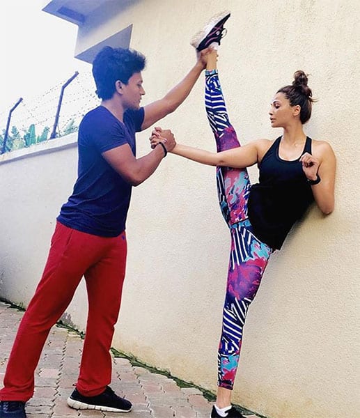 daisy shah :- #nextlevel  #Repost @rakeshyadav13 with @repostapp・・・ During training #stronggirls #flexibility #fitness