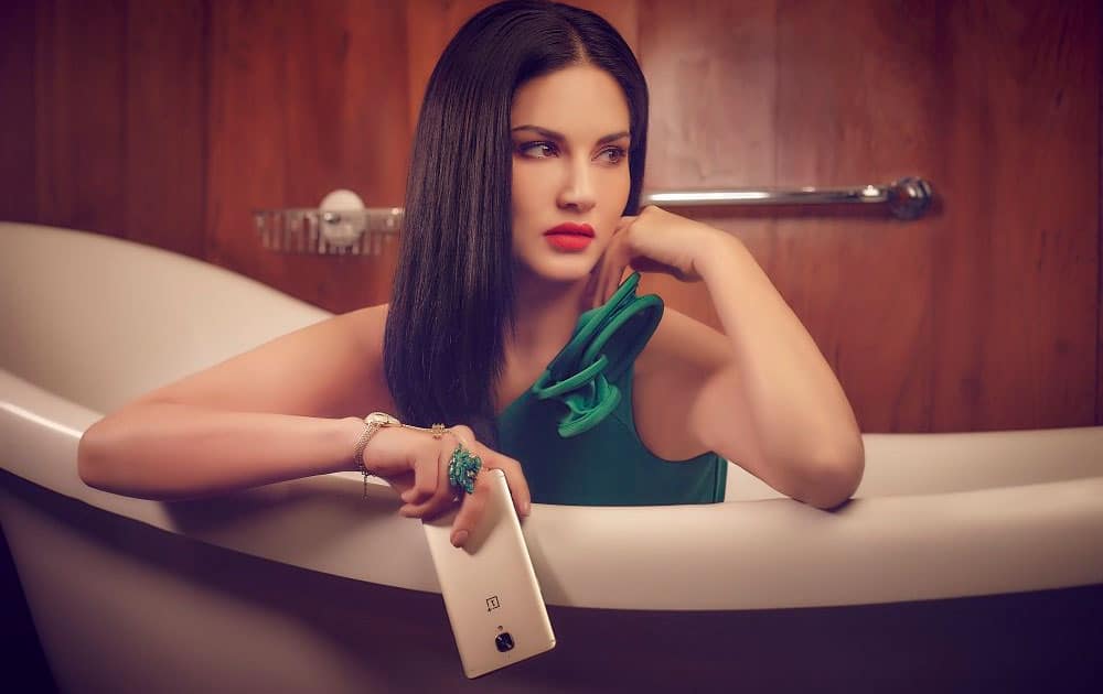 Twitter@SunnyLeone