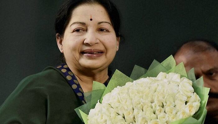 Jayalalithaa&#039;s health: Top AIADMK ministers, chief secretary meet Tamil Nadu governor, suspense on CM&#039;s well-being continues