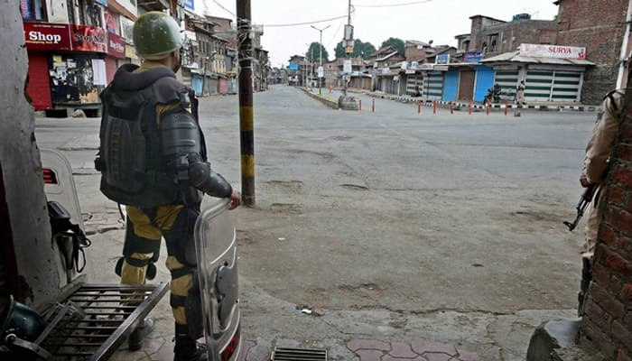 Kashmir unrest: Curfew remains clamped in parts of Srinagar, normal life remains affected