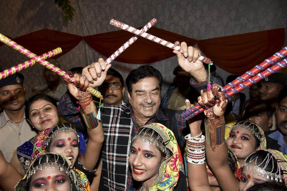 Artists perform Garba in Ahmedabad