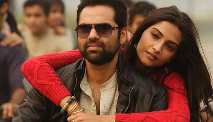 Abhay Deol was apprehensive doing slum cleaning scene in &#039;Raanjhanaa&#039;, reveals Sonam Kapoor