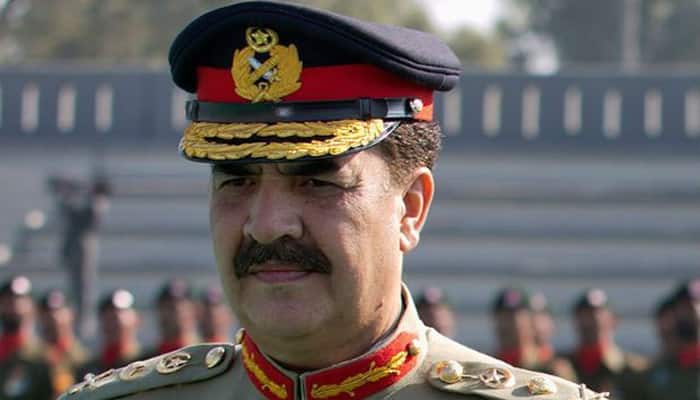 Amid heightened Indo-Pak tensions, Pakistan Army chief Raheel Sharif visits LoC