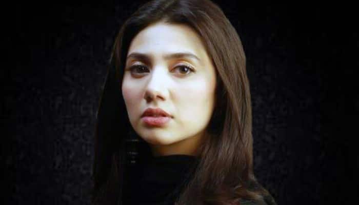 Pakistani actress Mahira Khan not a part of Shah Rukh Khan’s ‘Raees’ anymore? 