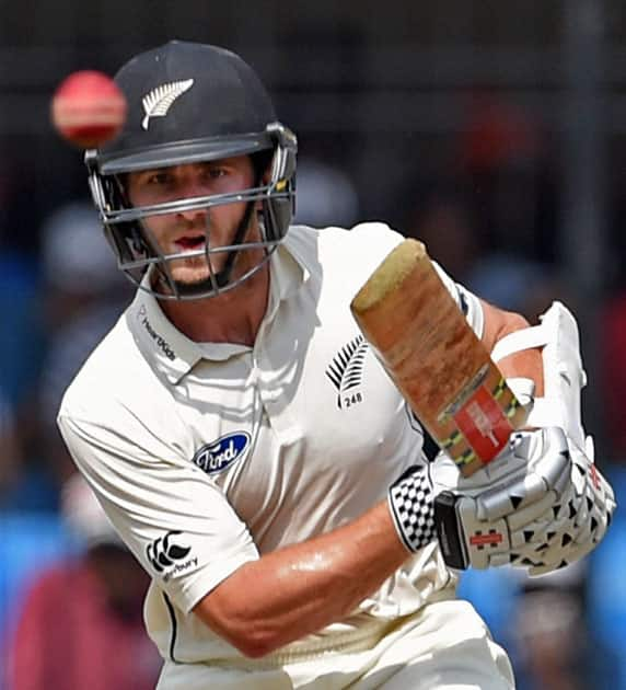  Kane Williamson plays a shot