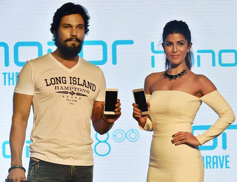 Bollywood actors Randeep Hooda and Nimrat Kaur