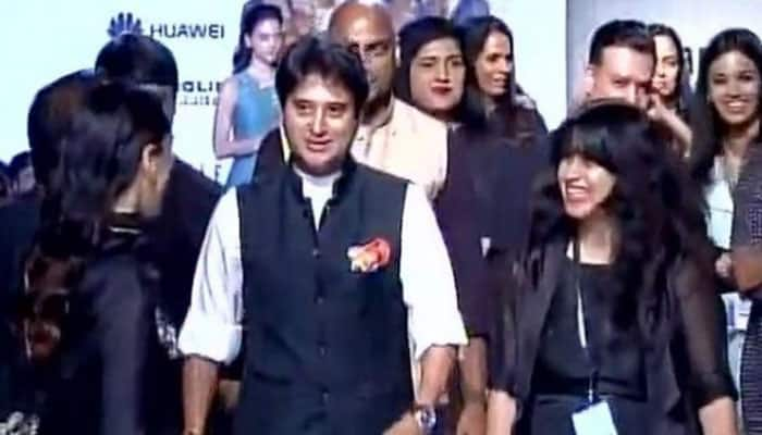 Jyotiraditya Scindia walks ramp at opening of AIFW SS 2017