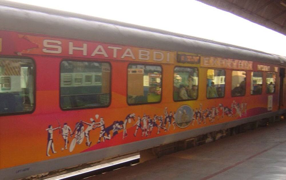 Stones pelted at Lucknow Shatabdi Express train in Uttar Pradesh