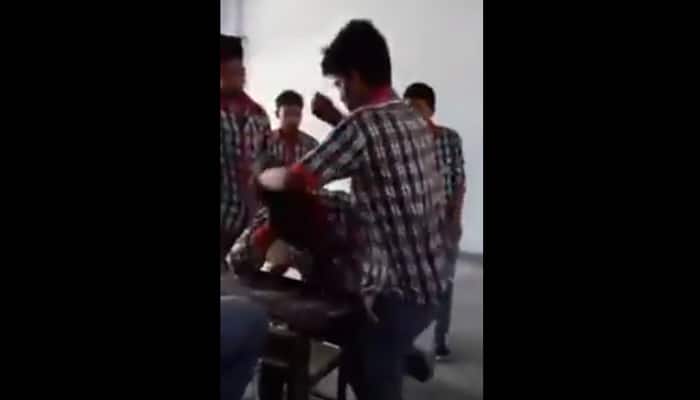 Bihar: Two Kendriya Vidyalaya students in Muzaffarpur brutally assault classmate – Video goes viral