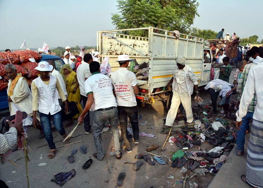 Stampede during Baba Jai Gurudev's sabha in Varanasi