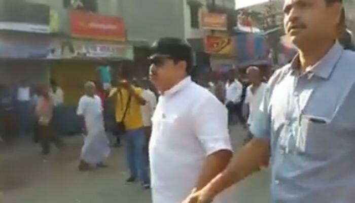 Trinamool Congress MLA Arjun Singh embarrasses party, hurls abuses against BJP workers - WATCH 